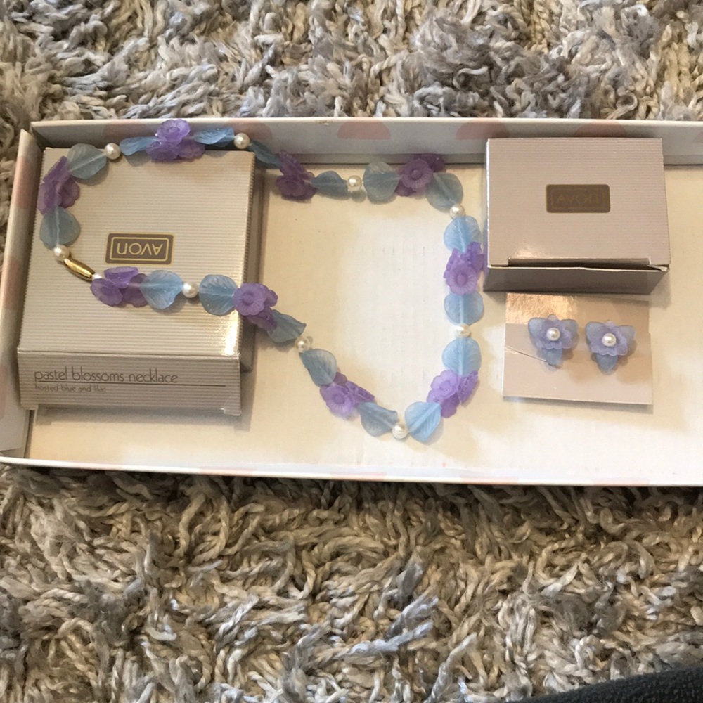 pastel blossoms necklace, pastel blossoms earrings